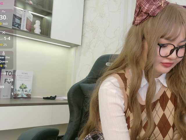 sakuraclover live cam on BongaCams