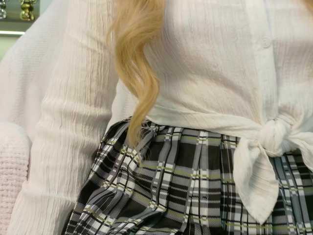 sakuraclover live cam on BongaCams
