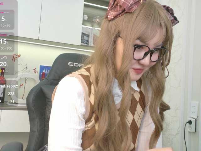 sakuraclover live cam on BongaCams