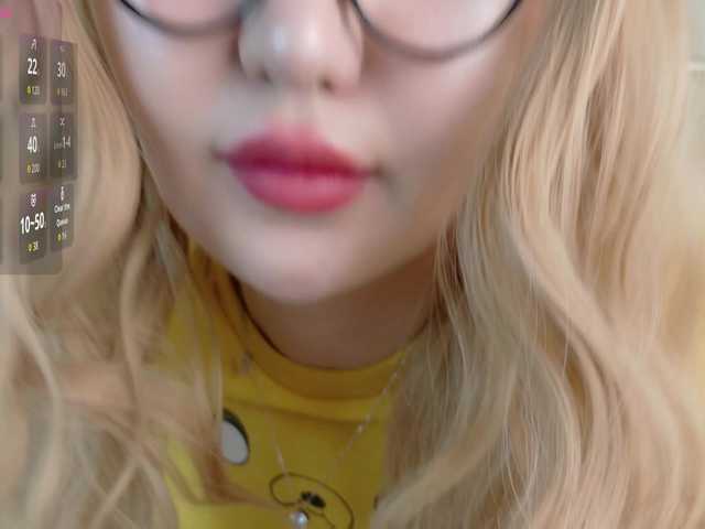 sakuraclover live cam on BongaCams