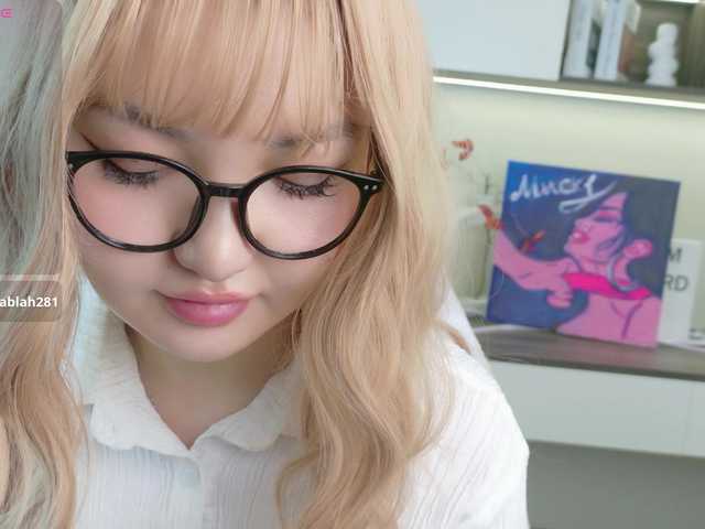 sakuraclover live cam on BongaCams