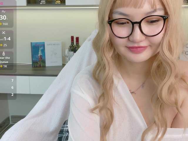 sakuraclover live cam on BongaCams