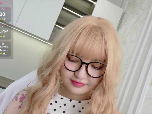 sakuraclover live cam on BongaCams