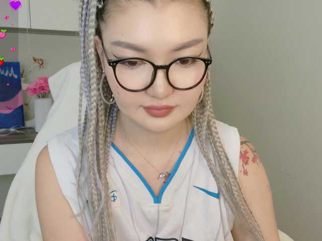 sakuraclover live cam on BongaCams