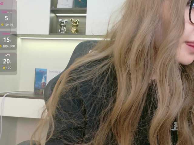 sakuraclover live webcam show