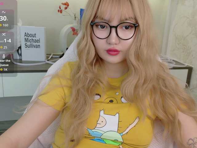 sakuraclover live cam on BongaCams