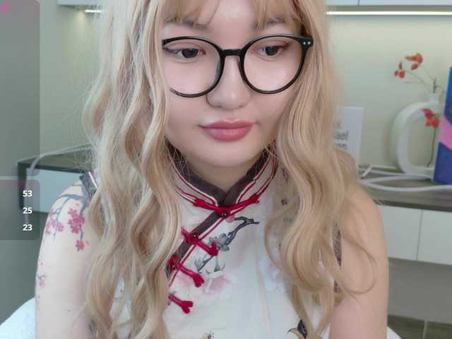sakuraclover live cam on BongaCams