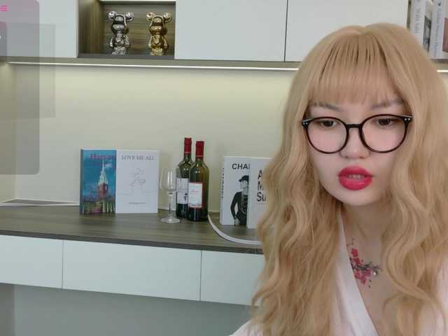 sakuraclover live cam on BongaCams