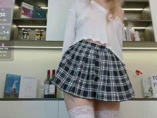 sakuraclover live cam on BongaCams
