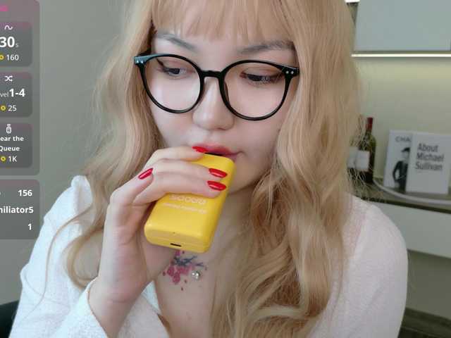 sakuraclover live cam on BongaCams