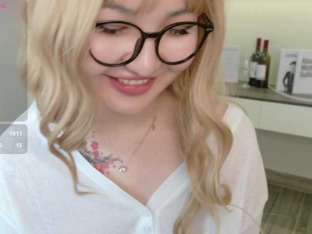 sakuraclover live cam on BongaCams