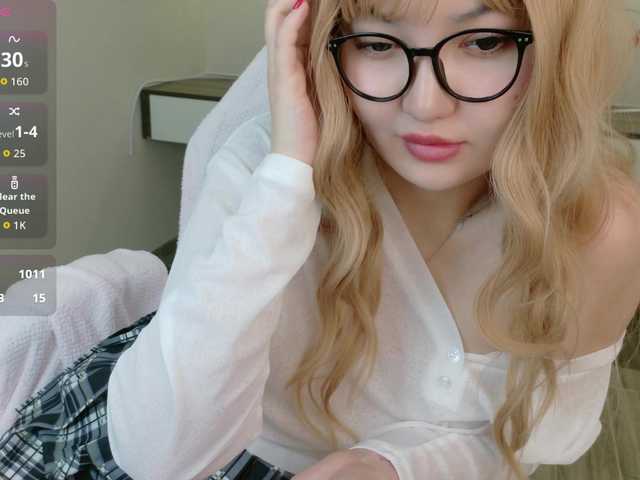 sakuraclover live cam on BongaCams