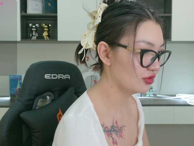 sakuraclover live cam on BongaCams