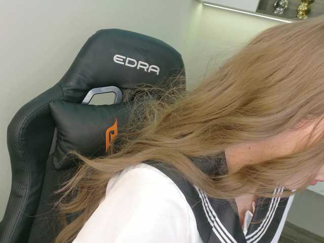 sakuraclover live webcam show