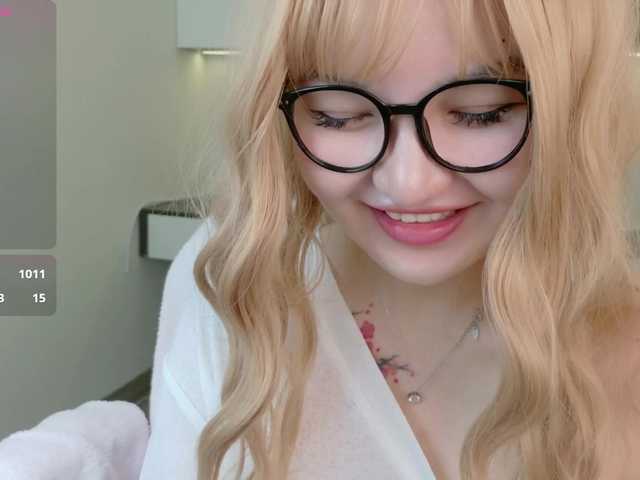 sakuraclover live cam on BongaCams