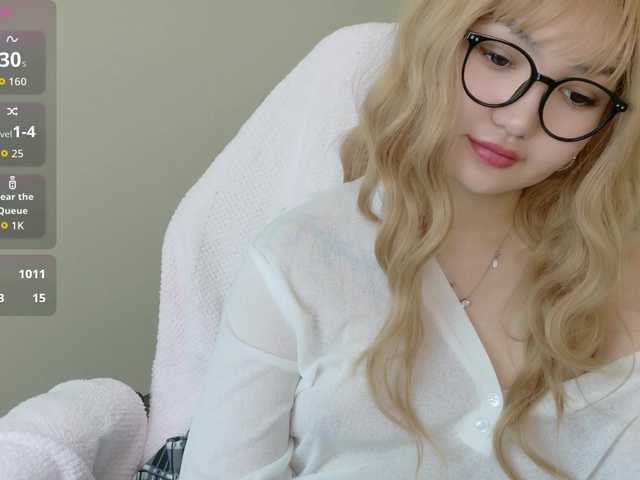 sakuraclover live cam on BongaCams