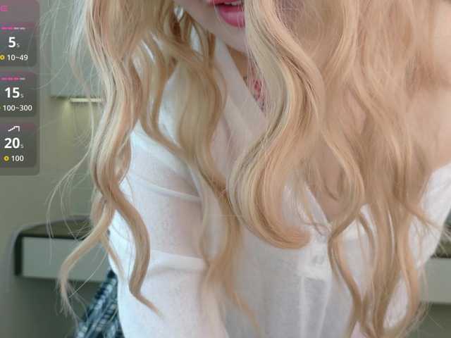 sakuraclover live cam on BongaCams