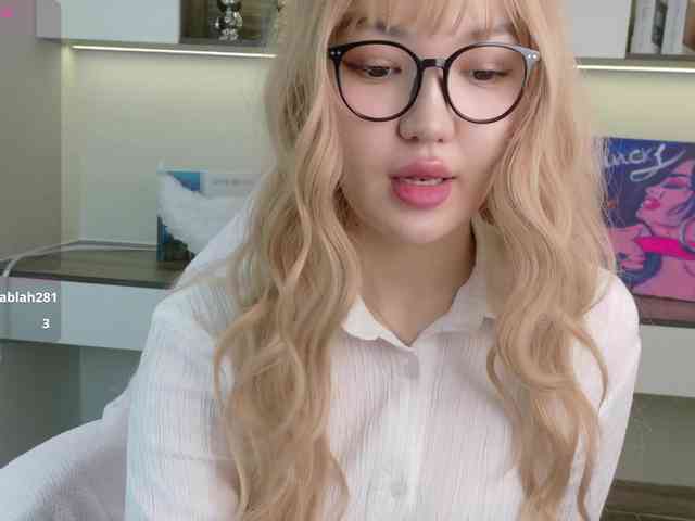 sakuraclover webcam
