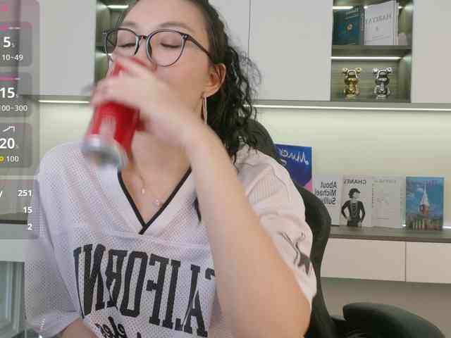 sakuraclover Live Webcam on BongaCams