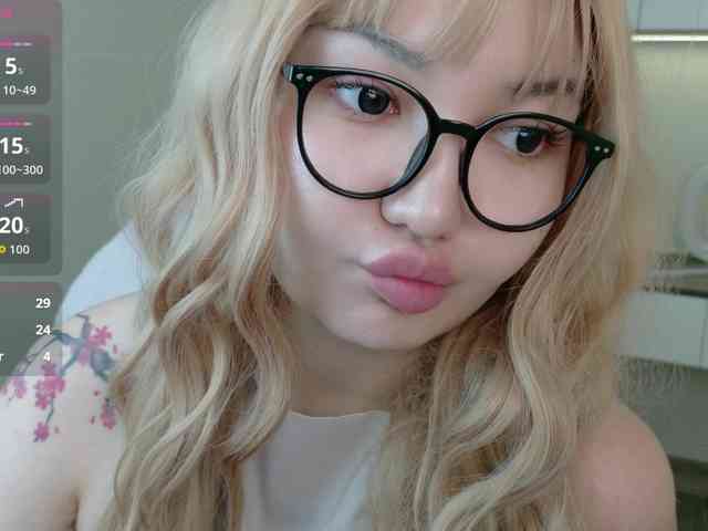 sakuraclover webcam