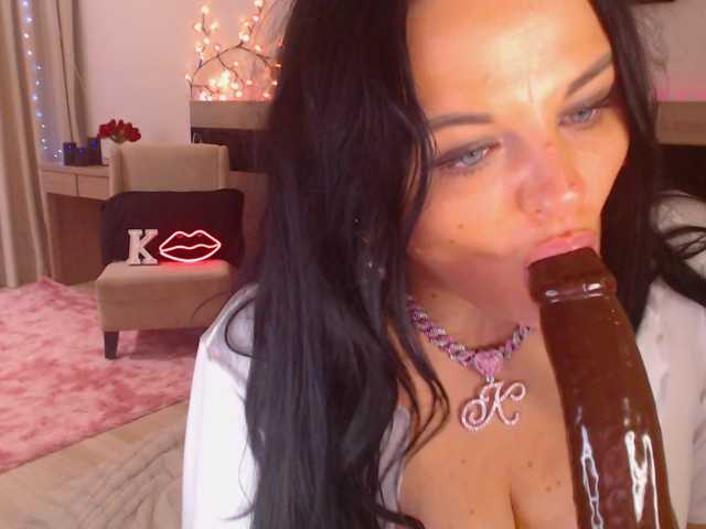 Kira-kirkros live cam preview