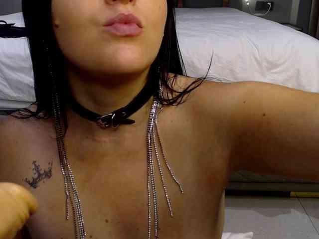 Kira-kirkros Live Webcam on BongaCams