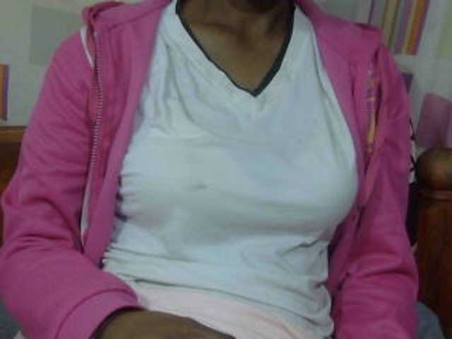 Larissad live cam on BongaCams
