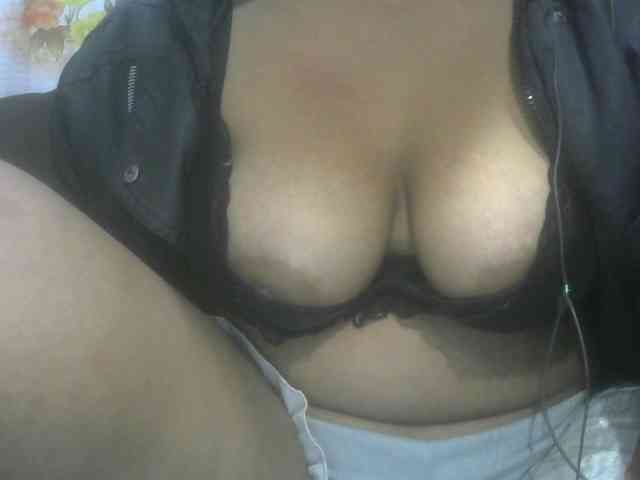 Larissad webcam