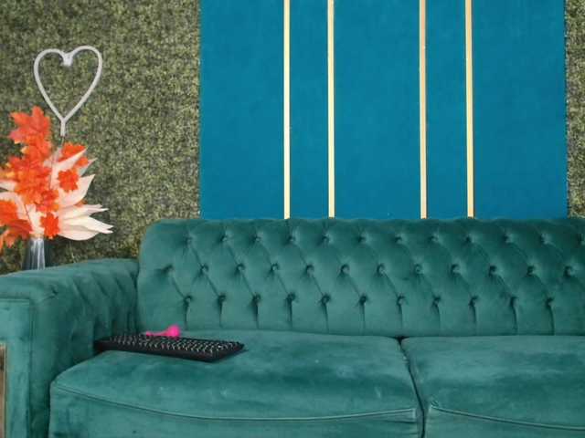 LauraineMisti live cam on BongaCams