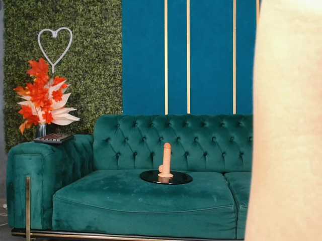 LauraineMisti live cam on BongaCams