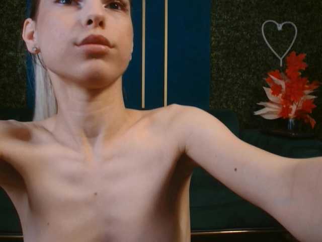 LauraineMisti live webcam show