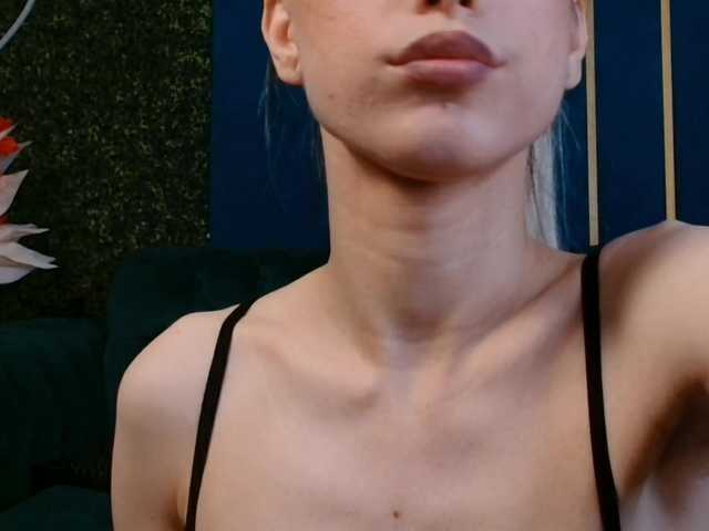 LauraineMisti live webcam show