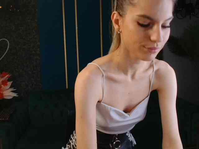 LauraineMisti webcam