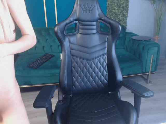 LauraineMisti webcam