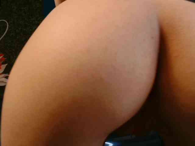 LauraineMisti webcam