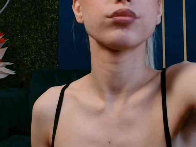 LauraineMisti webcam
