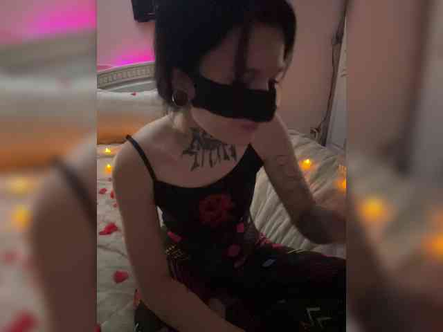 HoneyBunnyy webcam