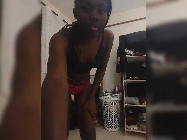 Sexy-mamah live cam on BongaCams