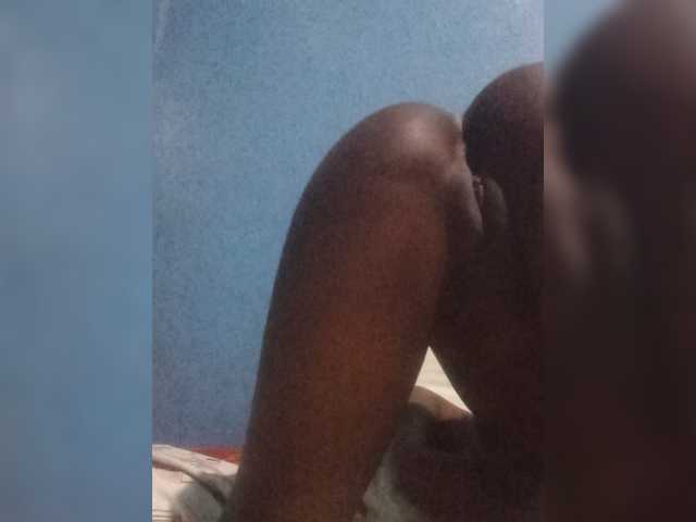 Sexy-mamah live cam on BongaCams