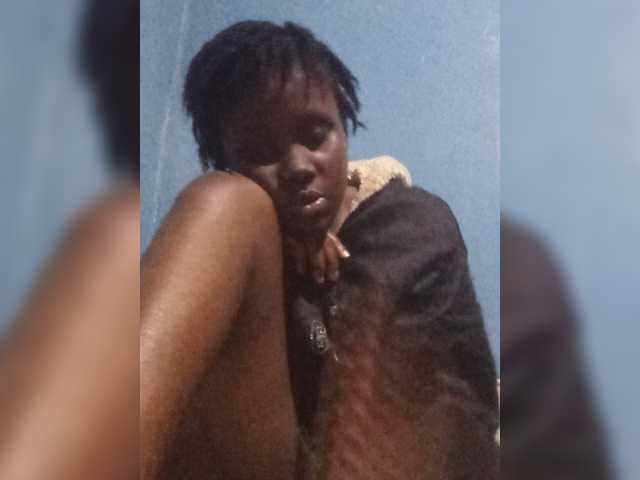 Sexy-mamah live cam on BongaCams