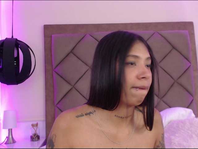 Dakota-Reese live webcam show
