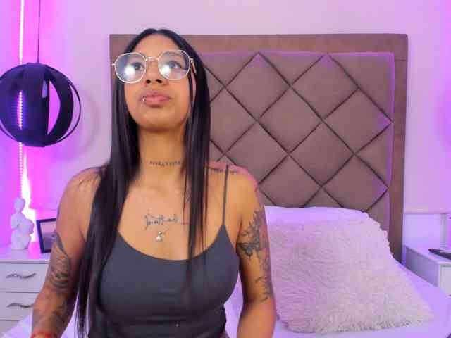 Dakota-Reese Live Webcam on BongaCams
