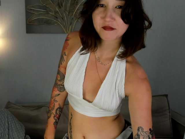 Debra-Wade live cam on BongaCams