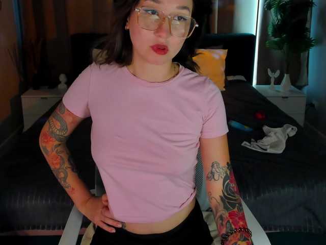 Debra-Wade live cam on BongaCams