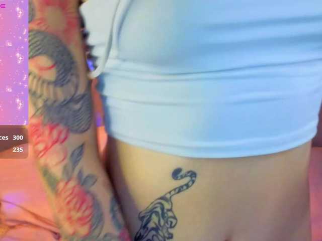 Debra-Wade live cam on BongaCams