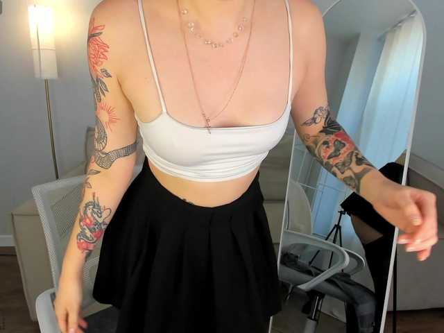 Debra-Wade live cam
