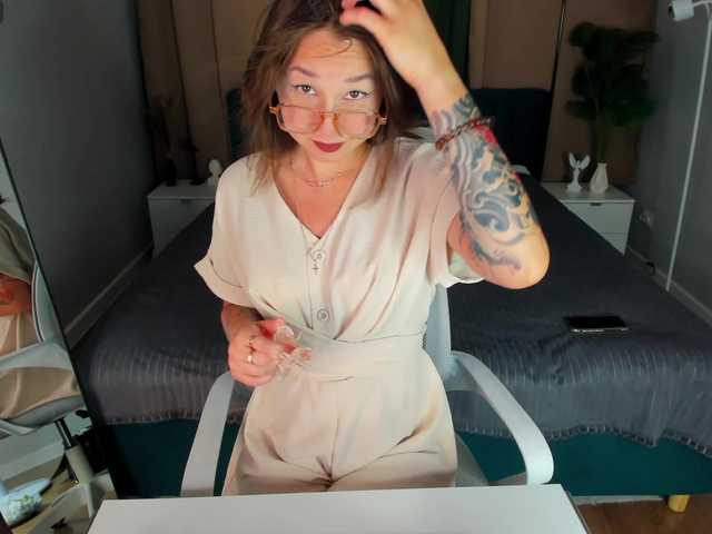 Debra-Wade live cam on BongaCams