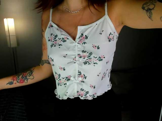 Debra-Wade live cam on BongaCams