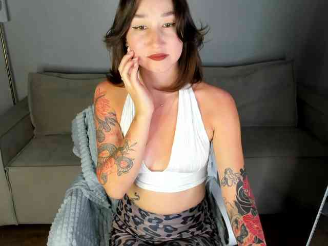 Debra-Wade webcam