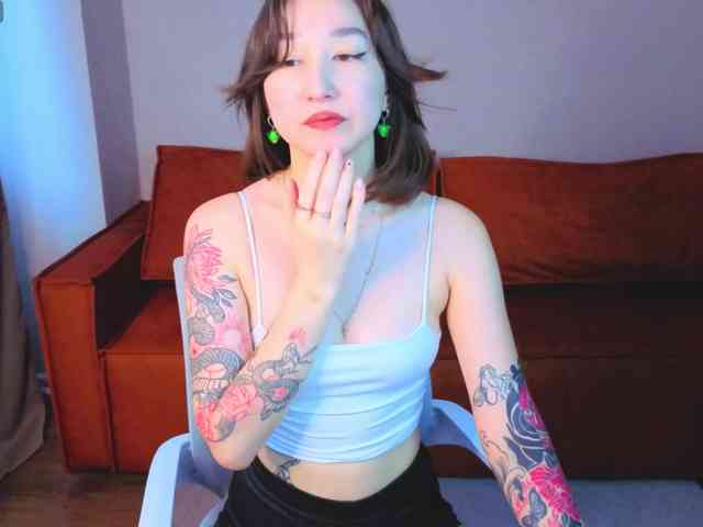 Debra-Wade webcam